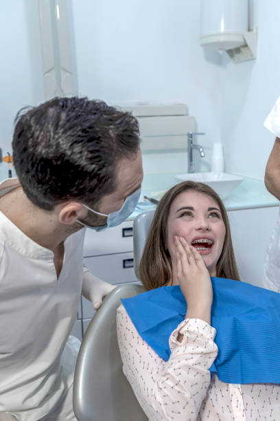 Best Emergency Tooth Extraction in Lake City, MN